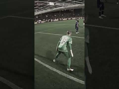 Matveï Safonov showed his skills at Brest 🤩🧱 #football #ligue1 #sports #psg #footballshorts #soccer