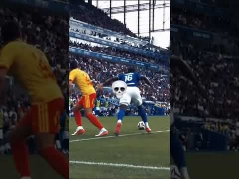 Aïe… 🫣 #ligue1mcdonalds #football #ligue1 #sports #footballshorts #soccer #skills #foot #shorts